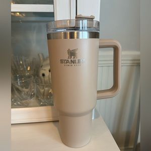 40 oz Stanley -Driftwood color